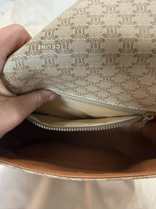 Celine Tan Brown Vintage Macadam PVC and leather shoulder bag - Picture 8 of 11